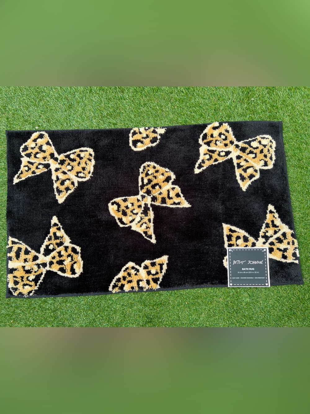 Betsey Johnson Leopard Bow Bath Rug